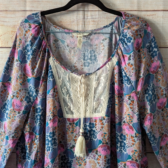 Matilda Jane Size Large Floral Embroidered Babydoll Blouse Tassel Scoop Neck - Picture 2 of 13